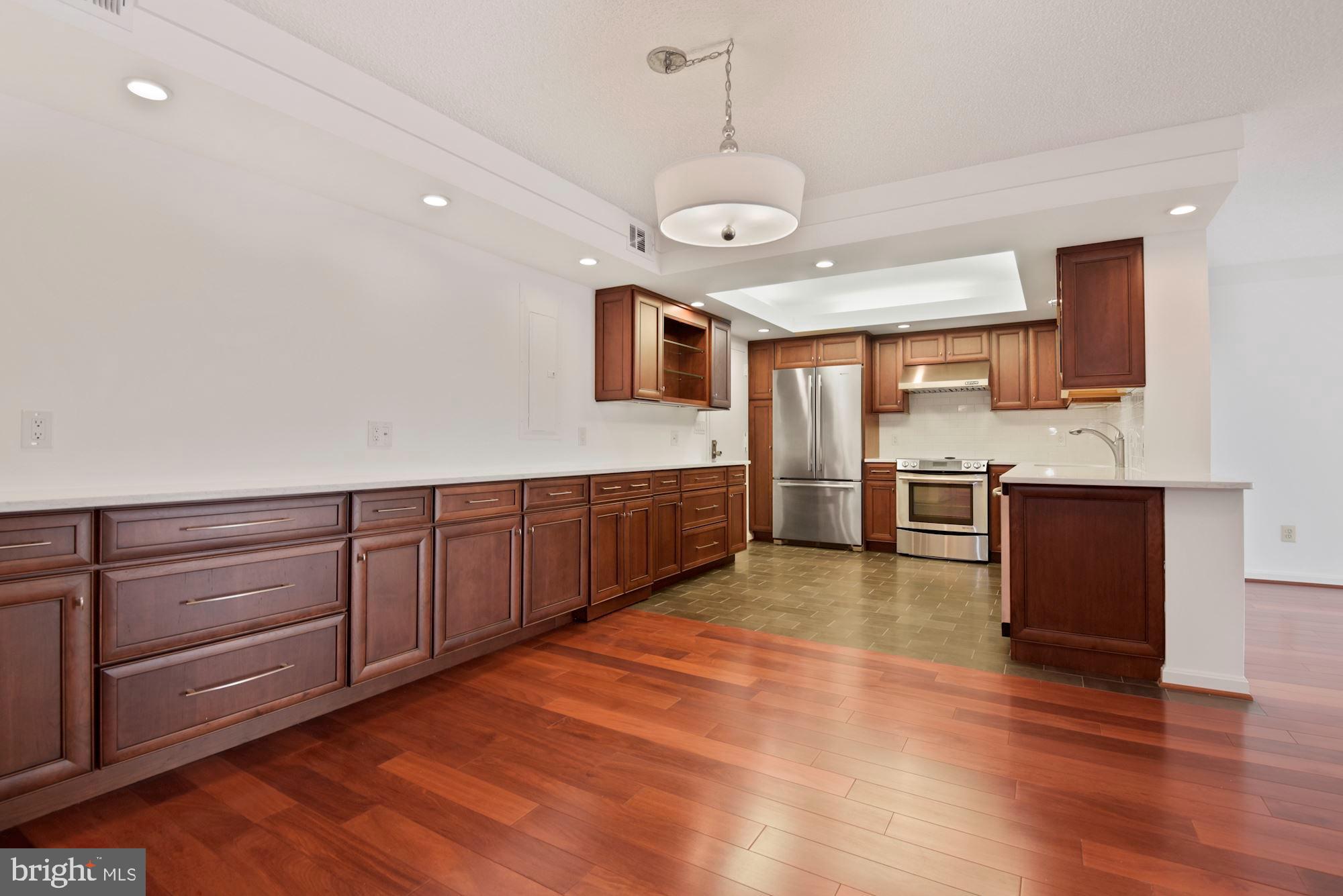 THE REPRESENTATIVE - Residential Lease