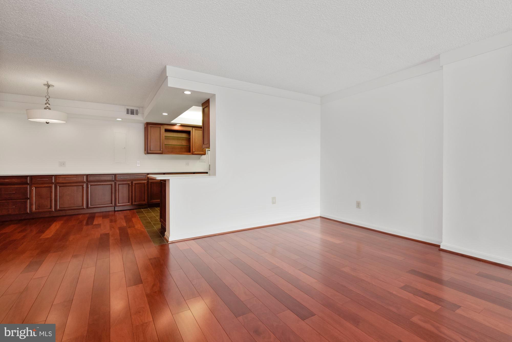 THE REPRESENTATIVE - Residential Lease