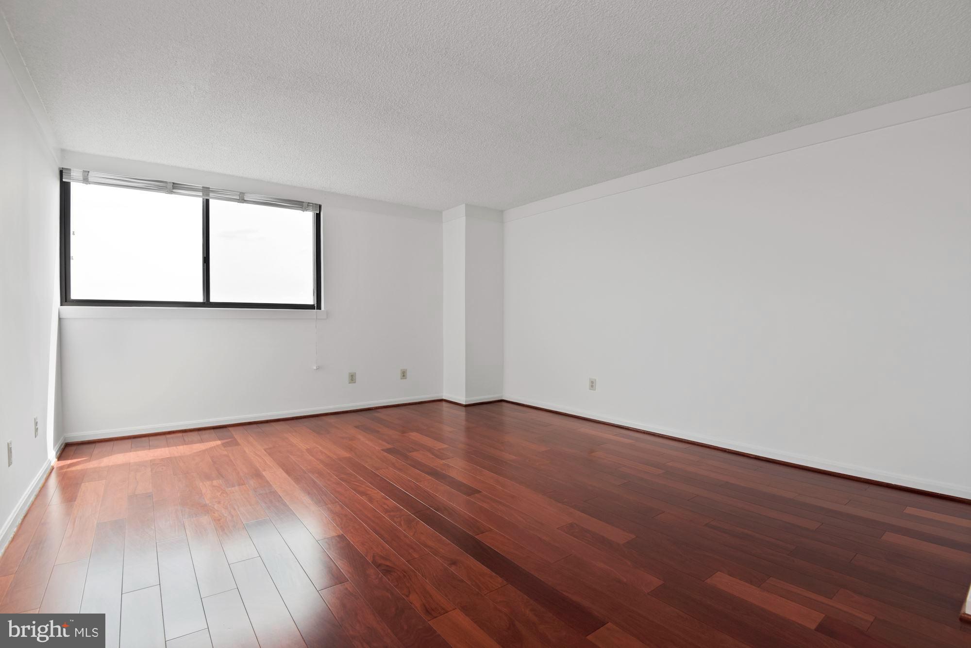 THE REPRESENTATIVE - Residential Lease