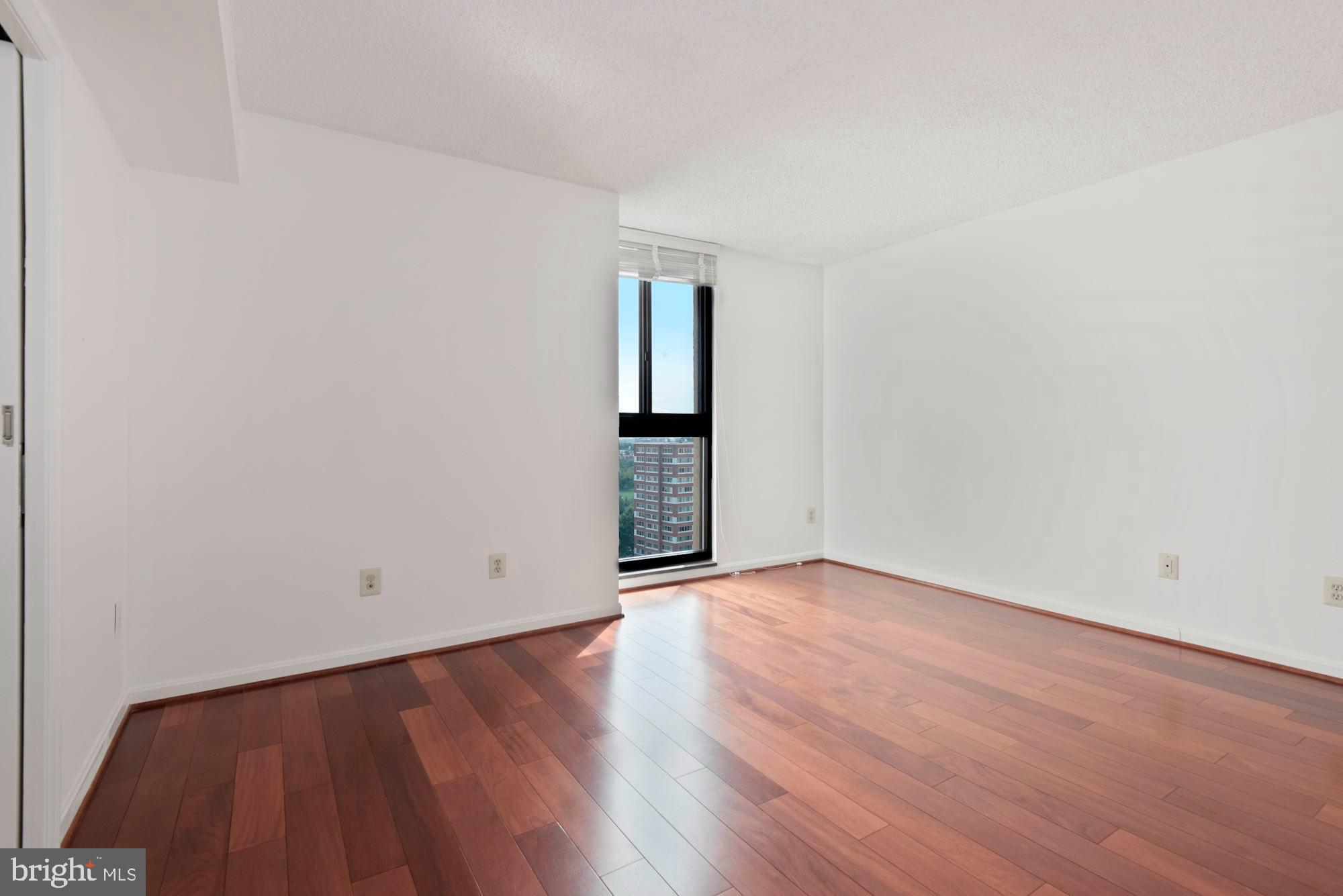 THE REPRESENTATIVE - Residential Lease