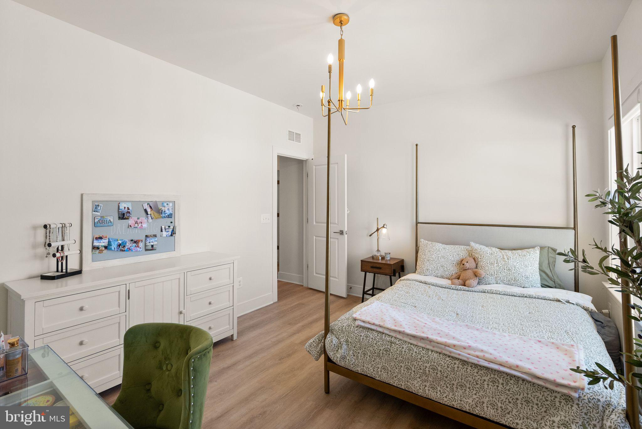 WILLOWSFORD - Residential Lease