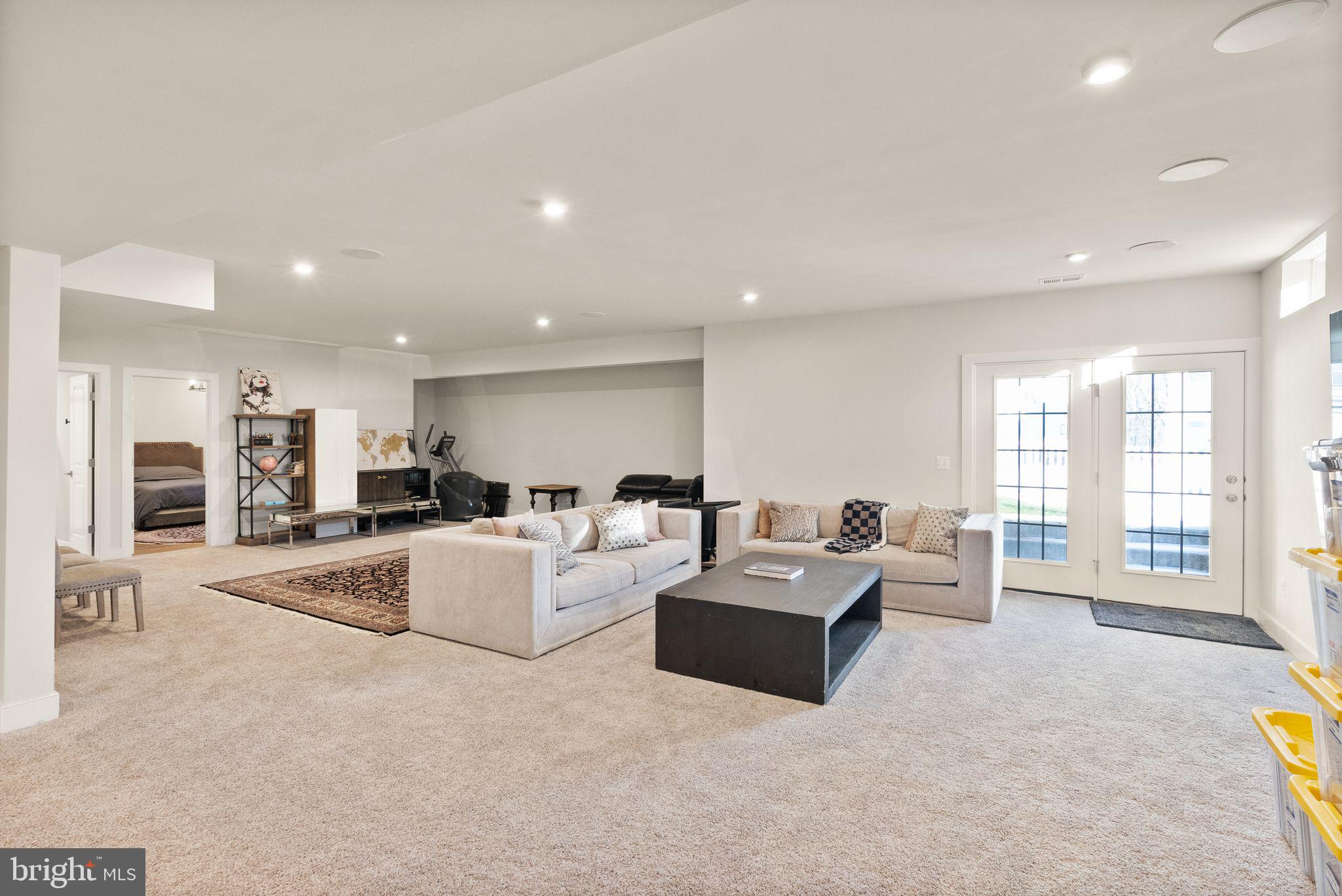 WILLOWSFORD - Residential Lease