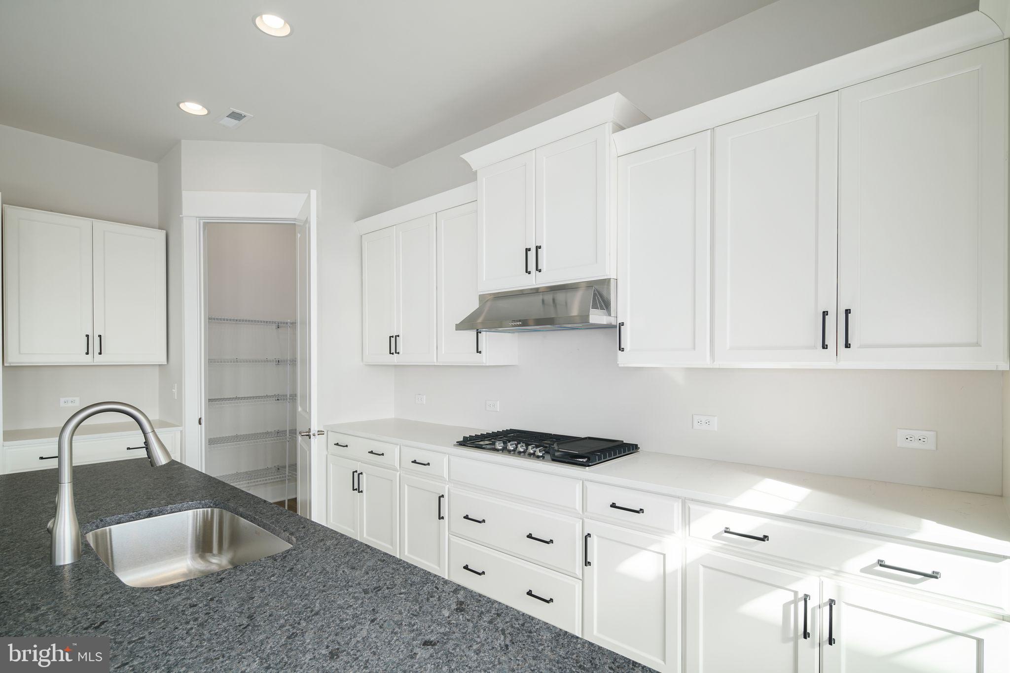 SPRING OAK - Residential