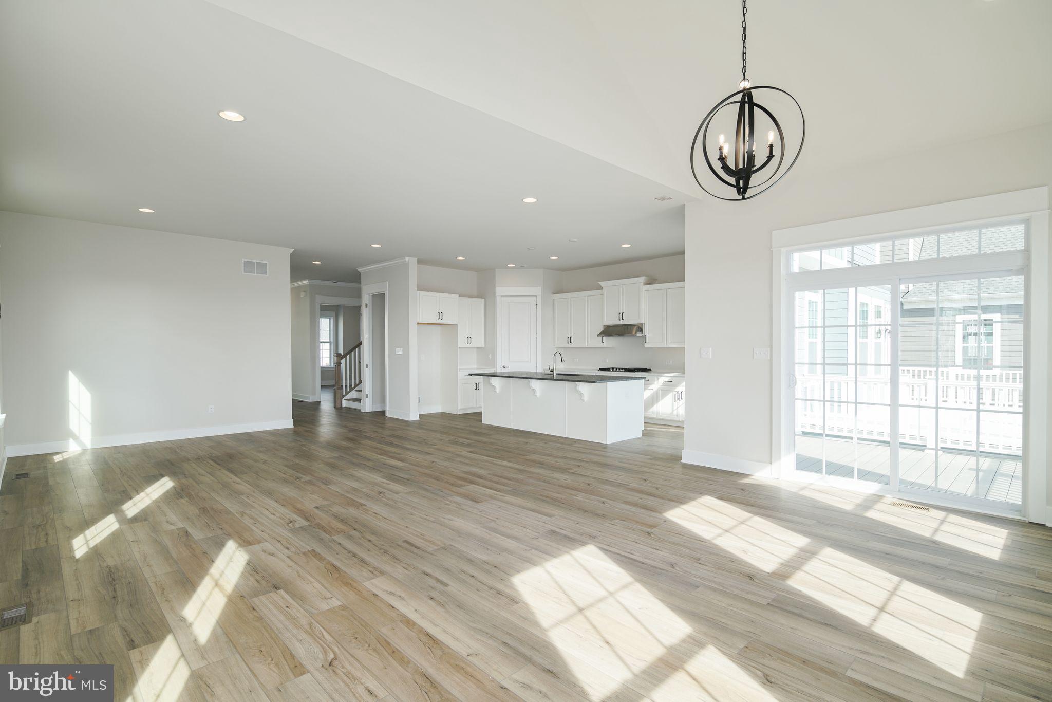 SPRING OAK - Residential