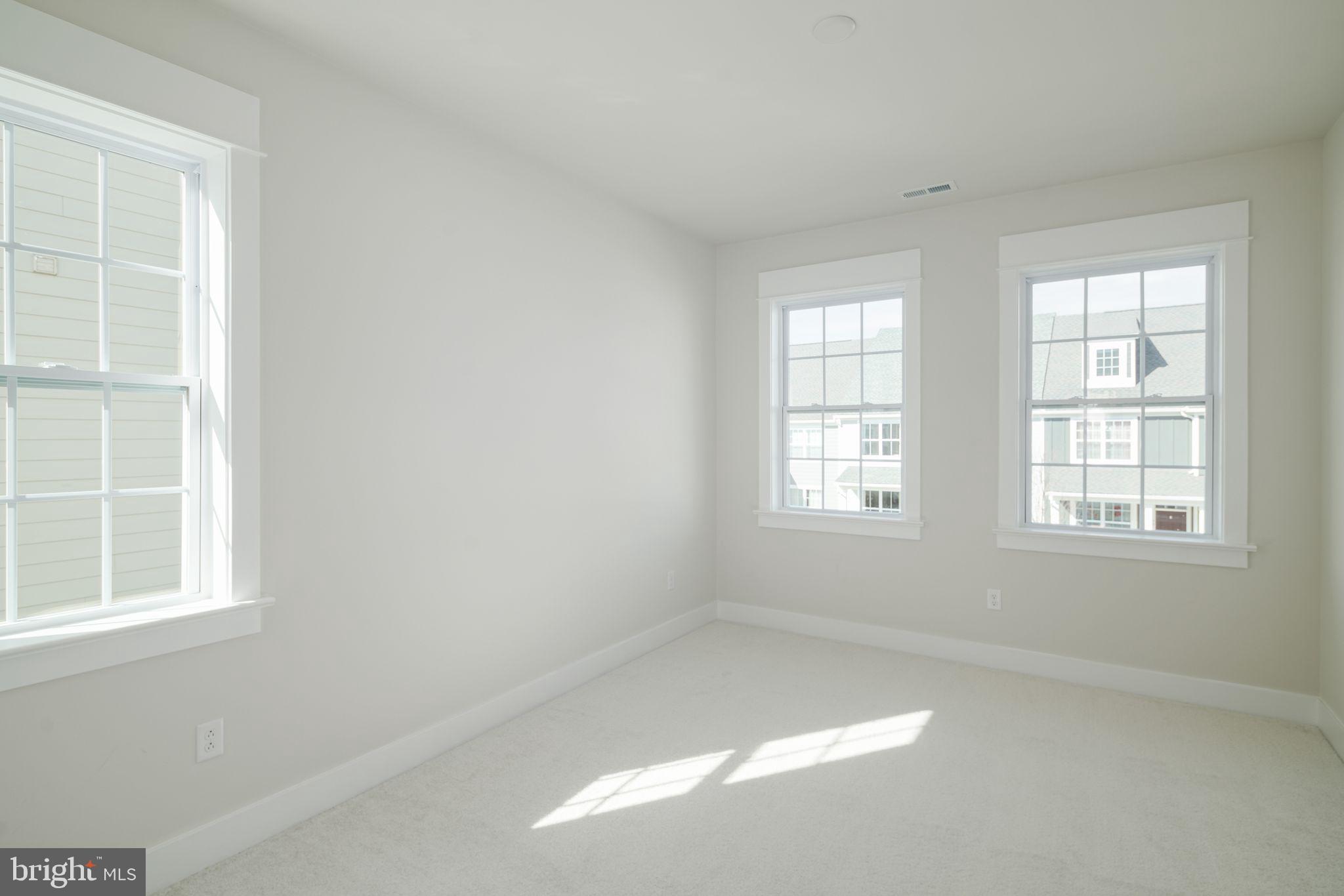 SPRING OAK - Residential