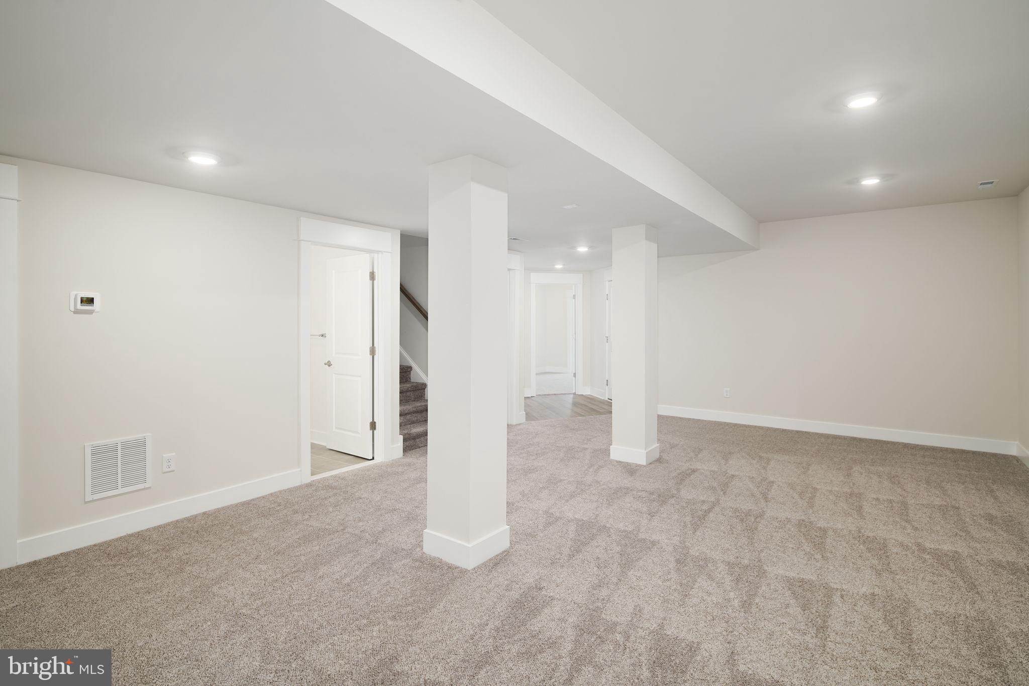 SPRING OAK - Residential