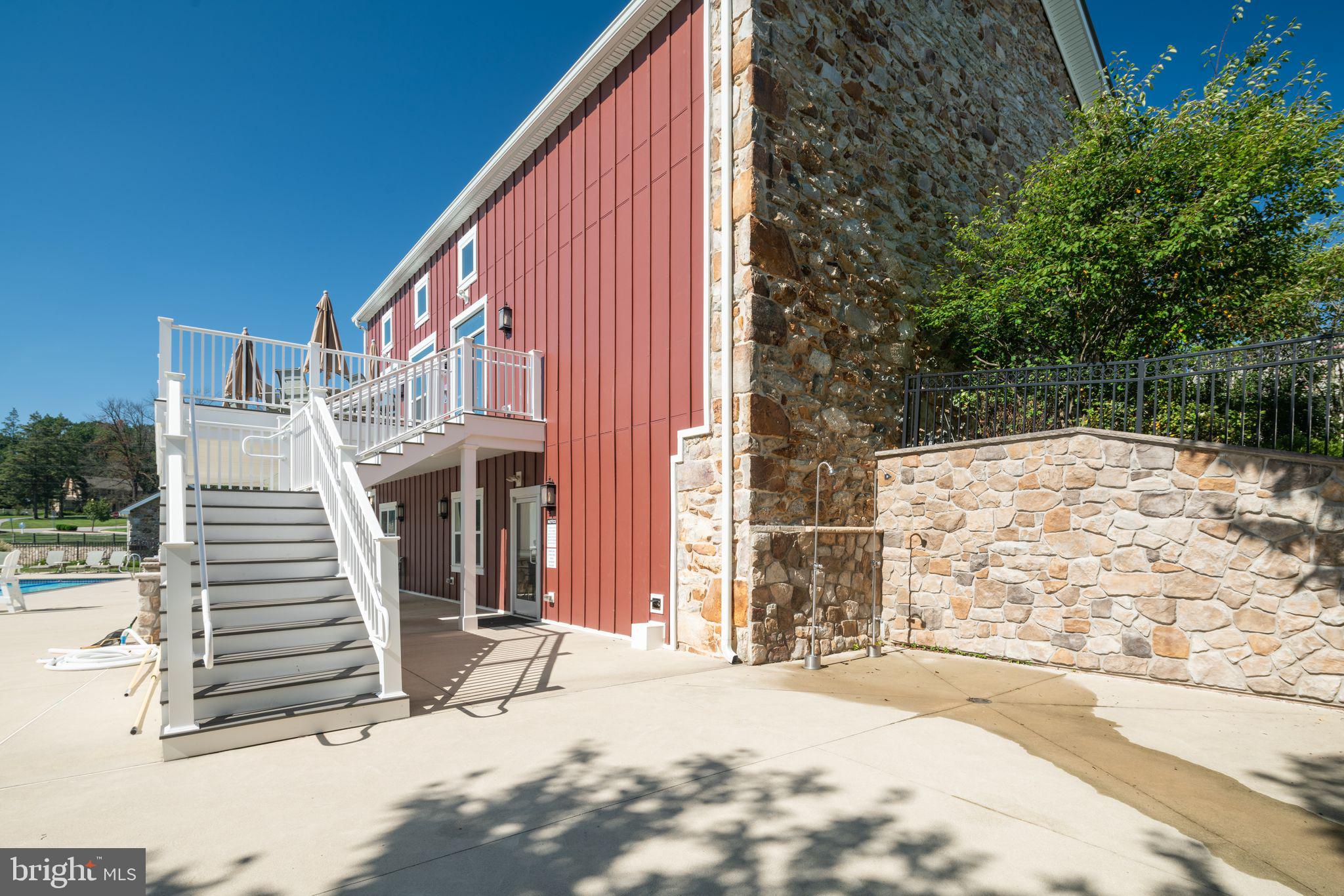 SPRING OAK - Residential