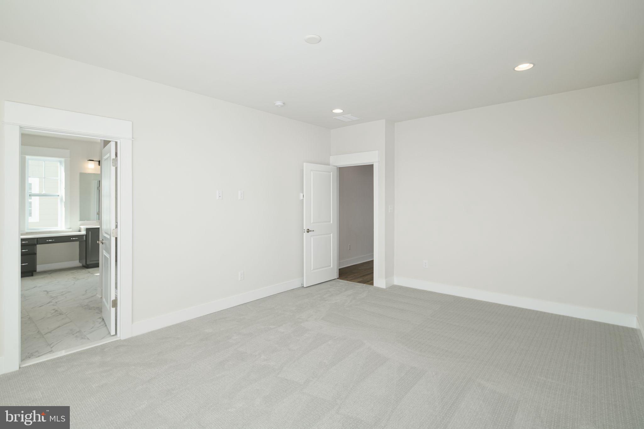 SPRING OAK - Residential