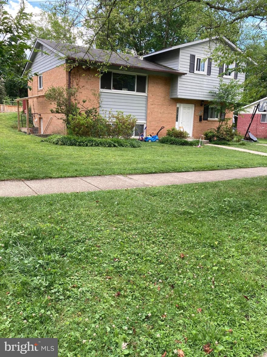 Beautifully updated 4 level Split located minutes from dining, shopping, and entertainment-including Wildwood Shopping Center, Pike and Rose, Georgetown Square, Montrose , Congressional Shopping Center, Strathmore MusicCenter, Cabin John Park.  EZ commuting with nearby Metro, bus, and close proximity to I-495 and I-270 and other major routes.  Located in highly sought after Montgomery County school area (Farmland ES, Tilden MS, and Walter Johnson HS) and excellent religious and secular schools.
        Entry level has 2 large bedrooms as well as one full bath). Main level has open concept with Beautiful updated kitchen, living room and dining room as well as  sliding glass doors to the deck and backyard living. Next level up has 2 additional bedrooms and the second full bath with tub. 
  From the entry level step down just a few steps to a large DAYlight family room, also a huge storage and laundry/utility area. It has access to the backyard.  There are  beautiful hardwood floors throughout.