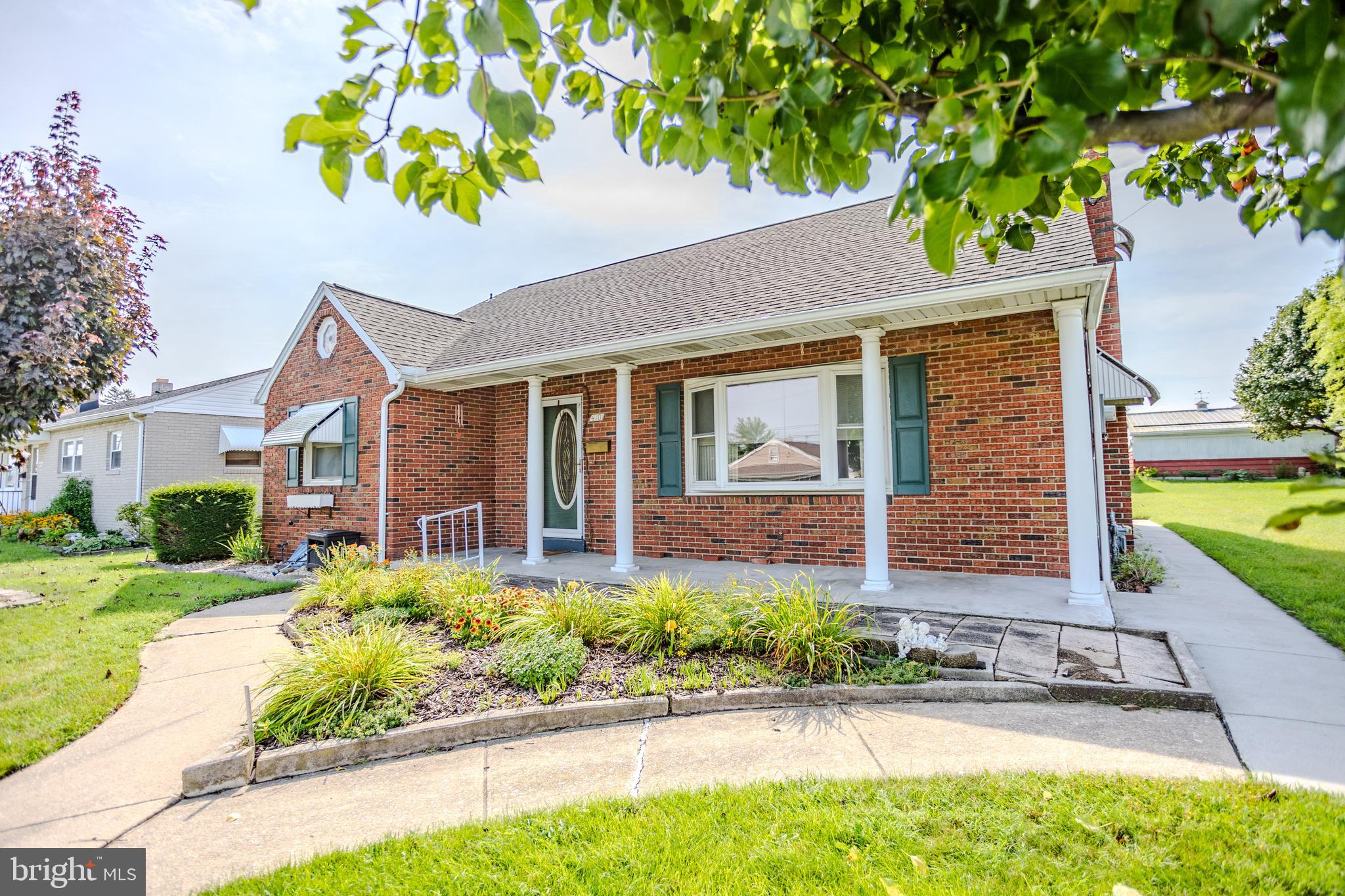 410 DELONE AVE
