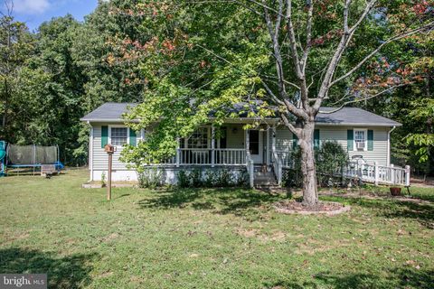 5195 CEDON ROAD WOODFORD VA 22580