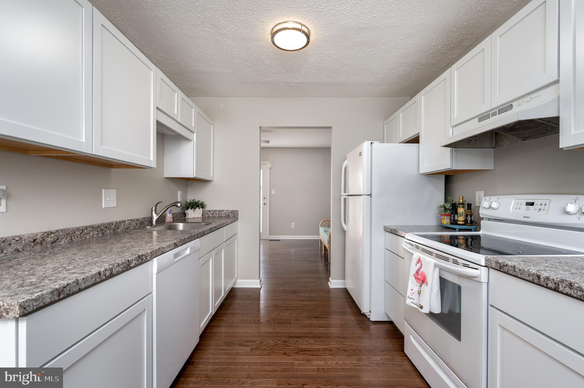 KINGS RANSOM CONDO - Residential