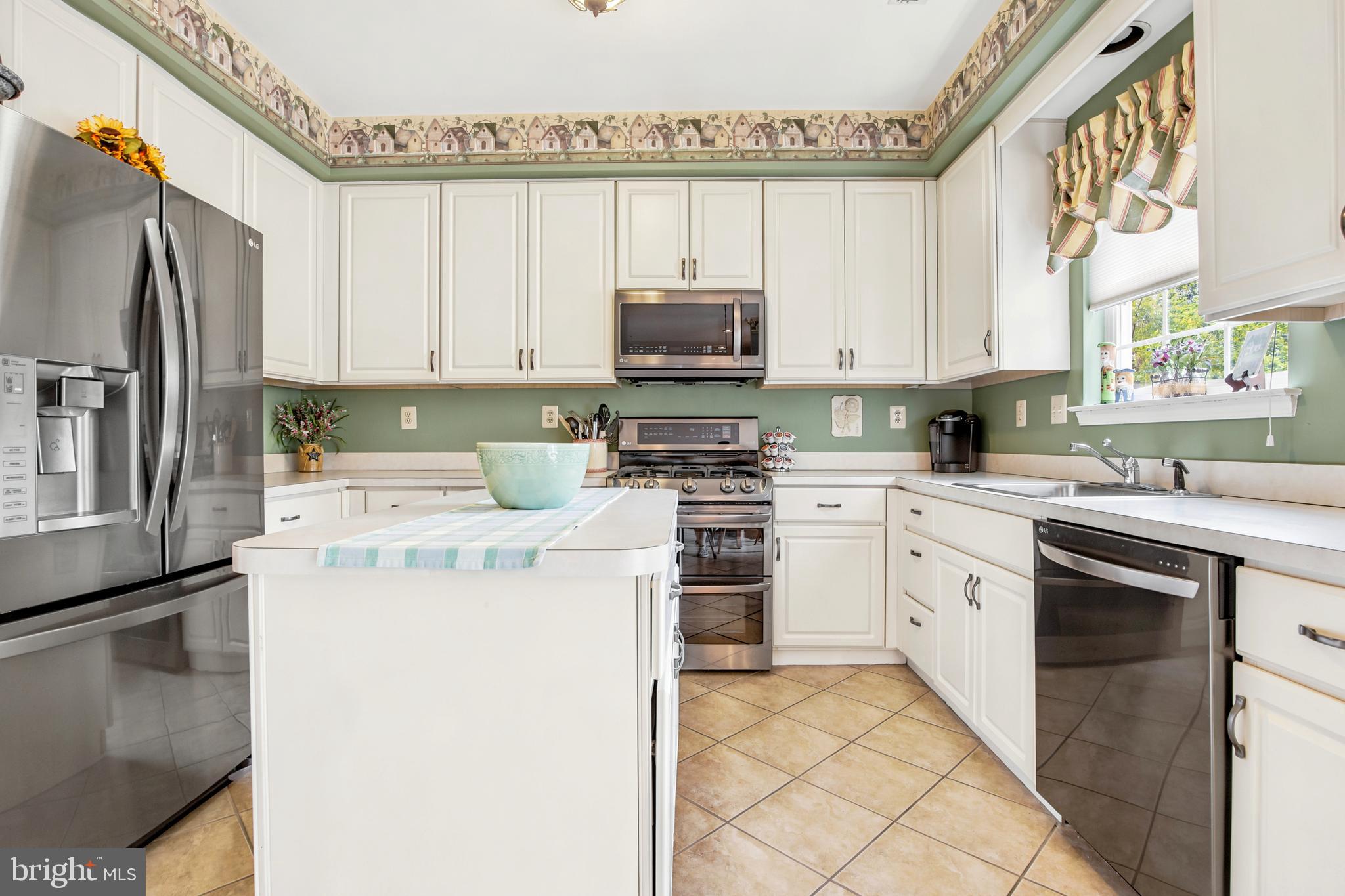 WARRINGTON HUNT - Residential