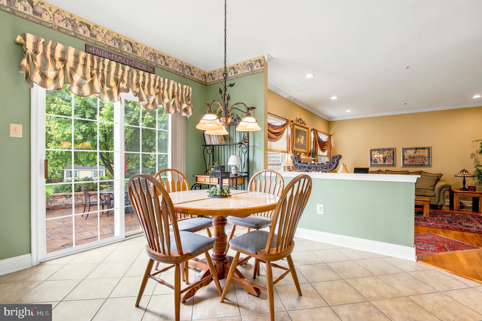 WARRINGTON HUNT - Residential
