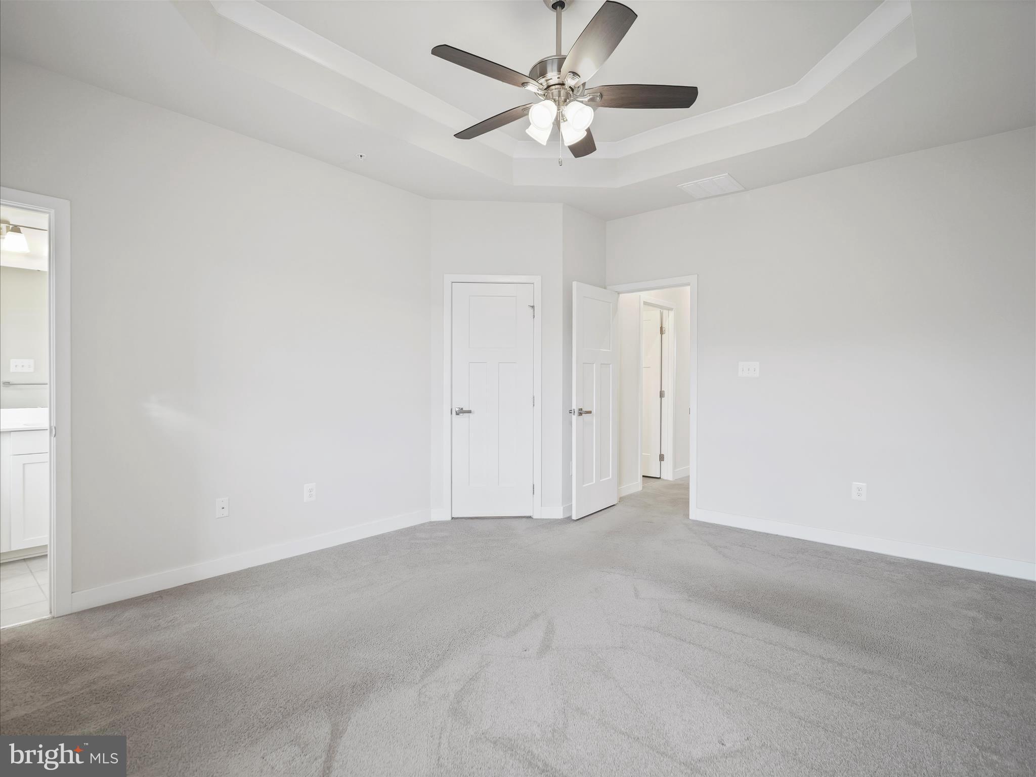 LAKE LINGANORE TOWN CENTER - Residential