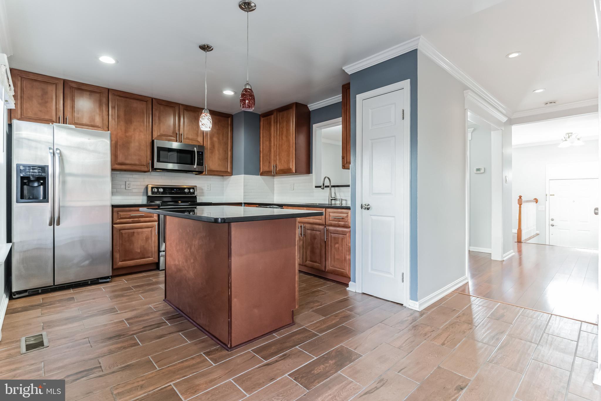 CLIFTON TOWNES - Residential