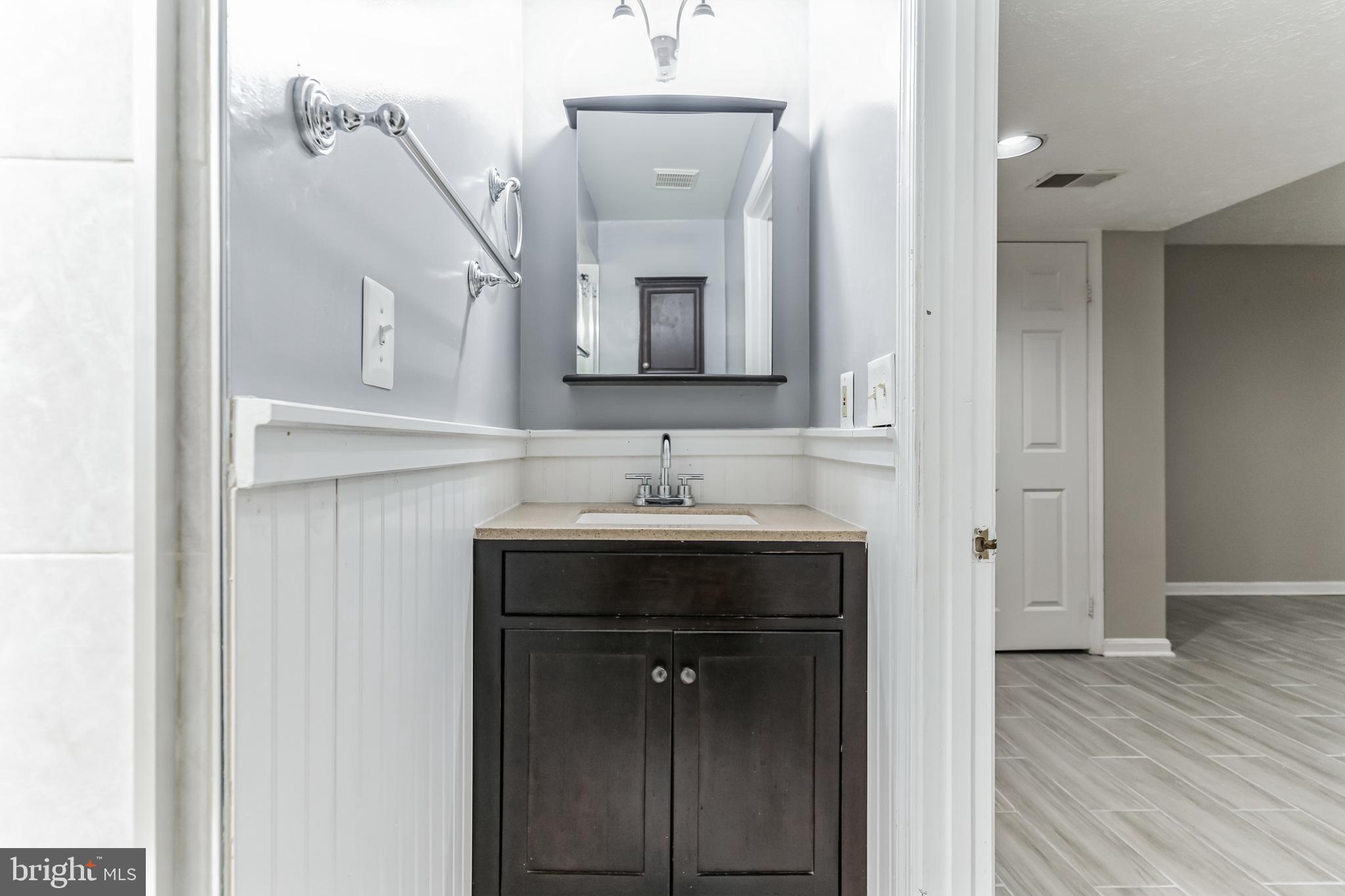 CLIFTON TOWNES - Residential