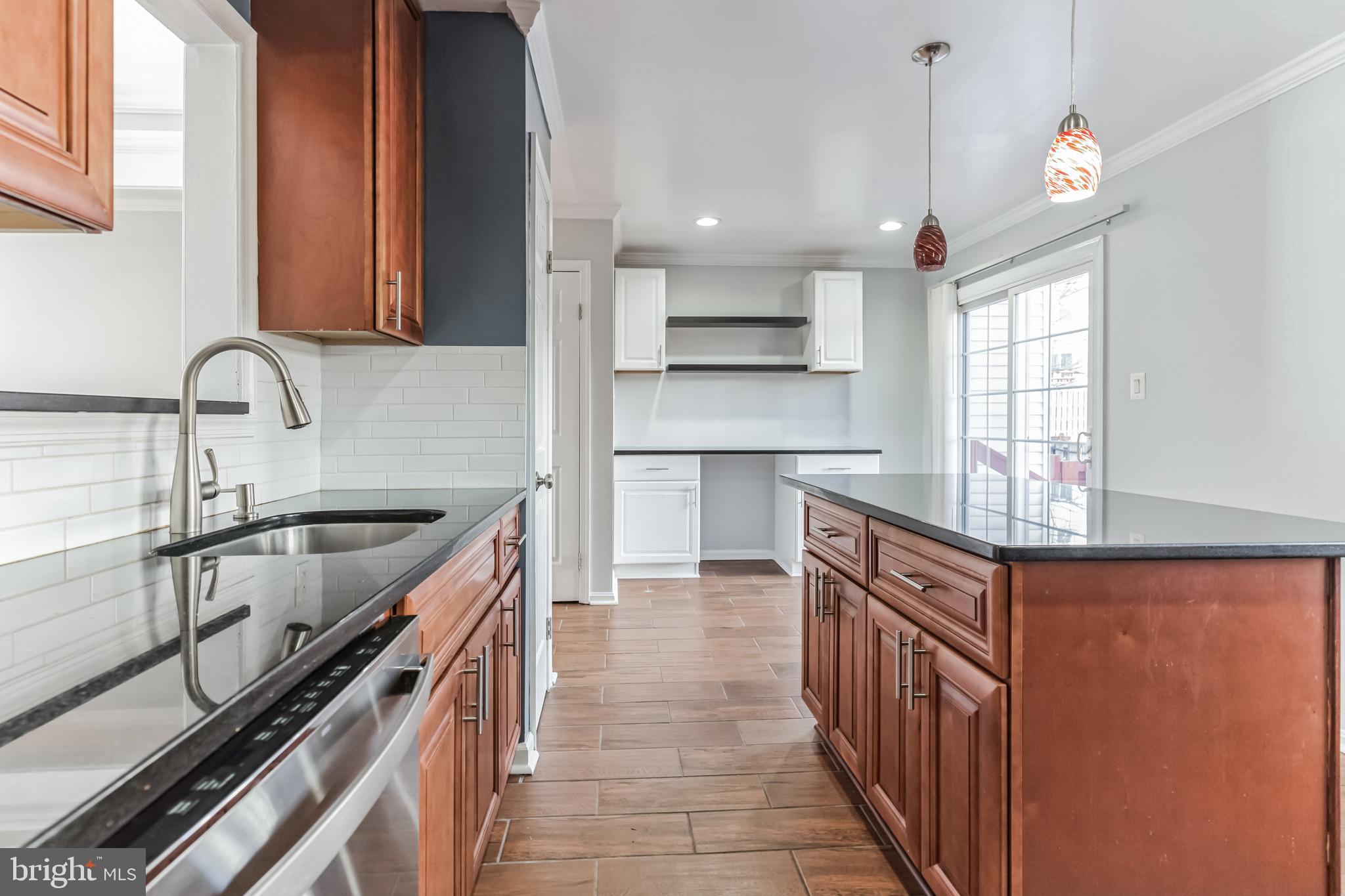 CLIFTON TOWNES - Residential