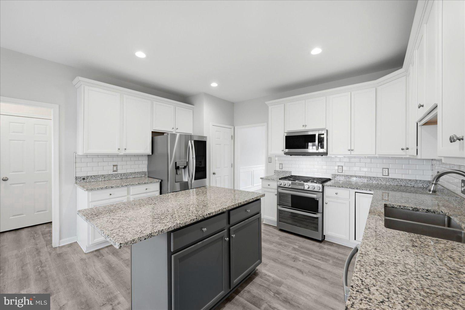 SPRING CREEK - Residential