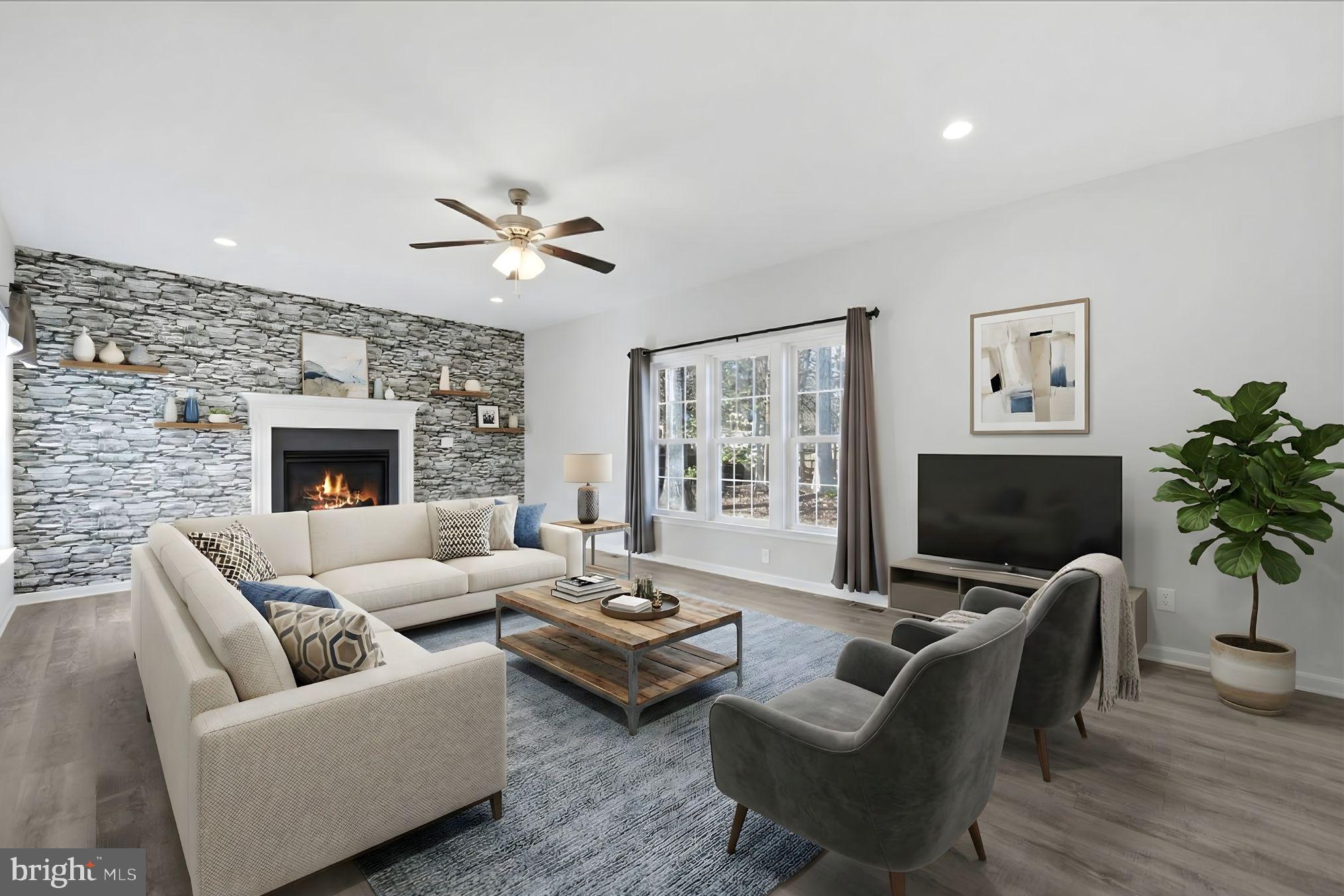 SPRING CREEK - Residential