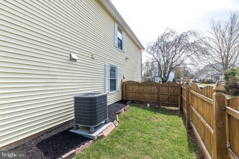 COUNTRY BEND - Residential