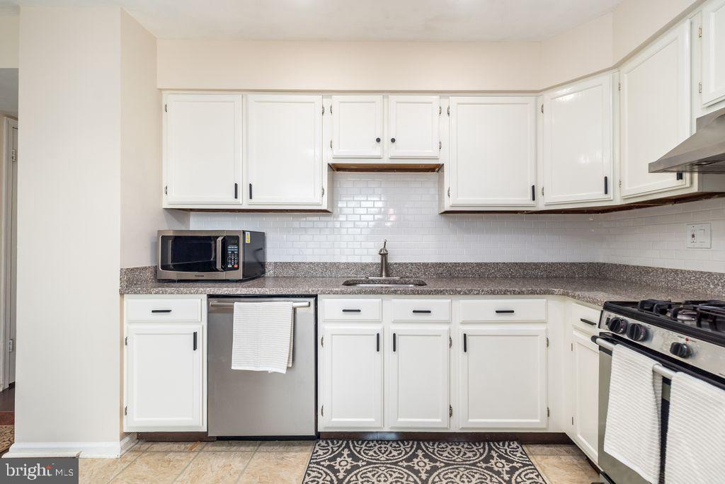 COUNTRY BEND - Residential