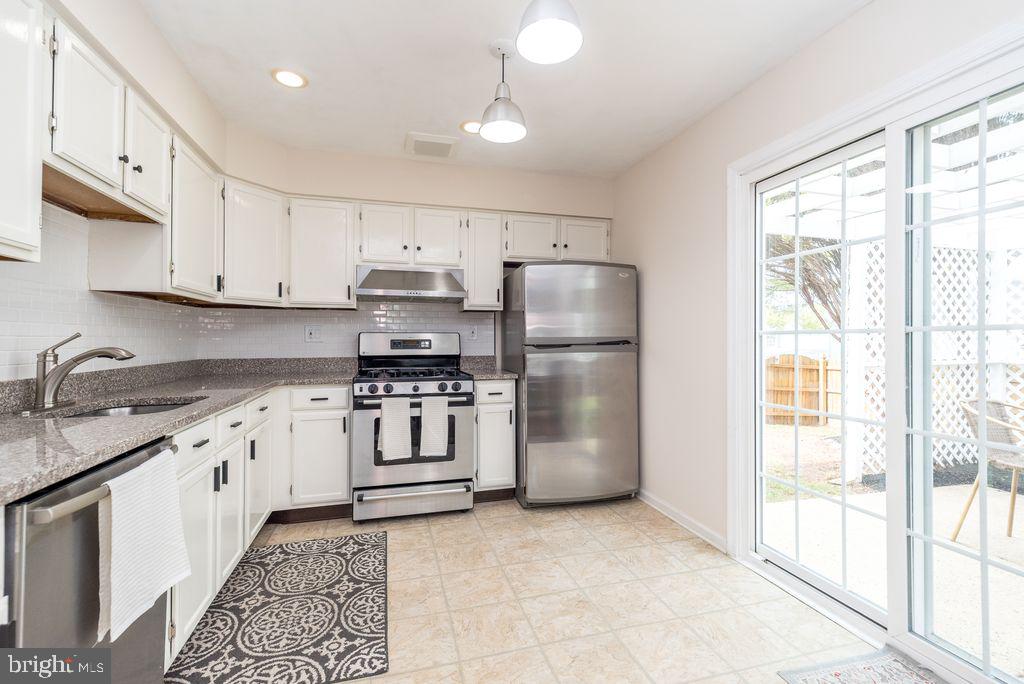 COUNTRY BEND - Residential