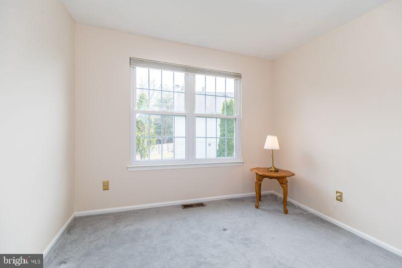 COUNTRY BEND - Residential