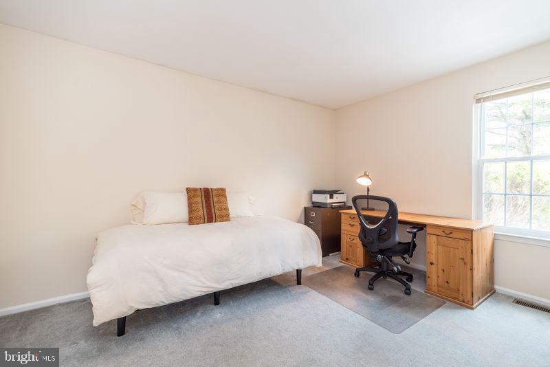 COUNTRY BEND - Residential