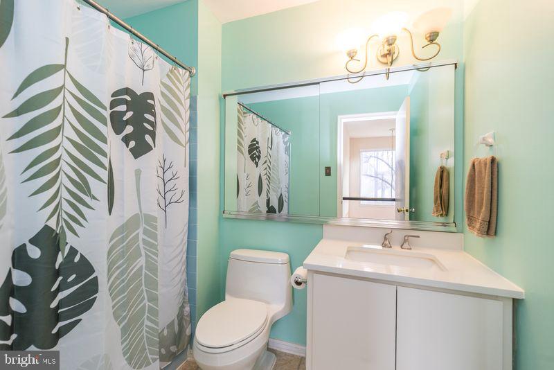 COUNTRY BEND - Residential