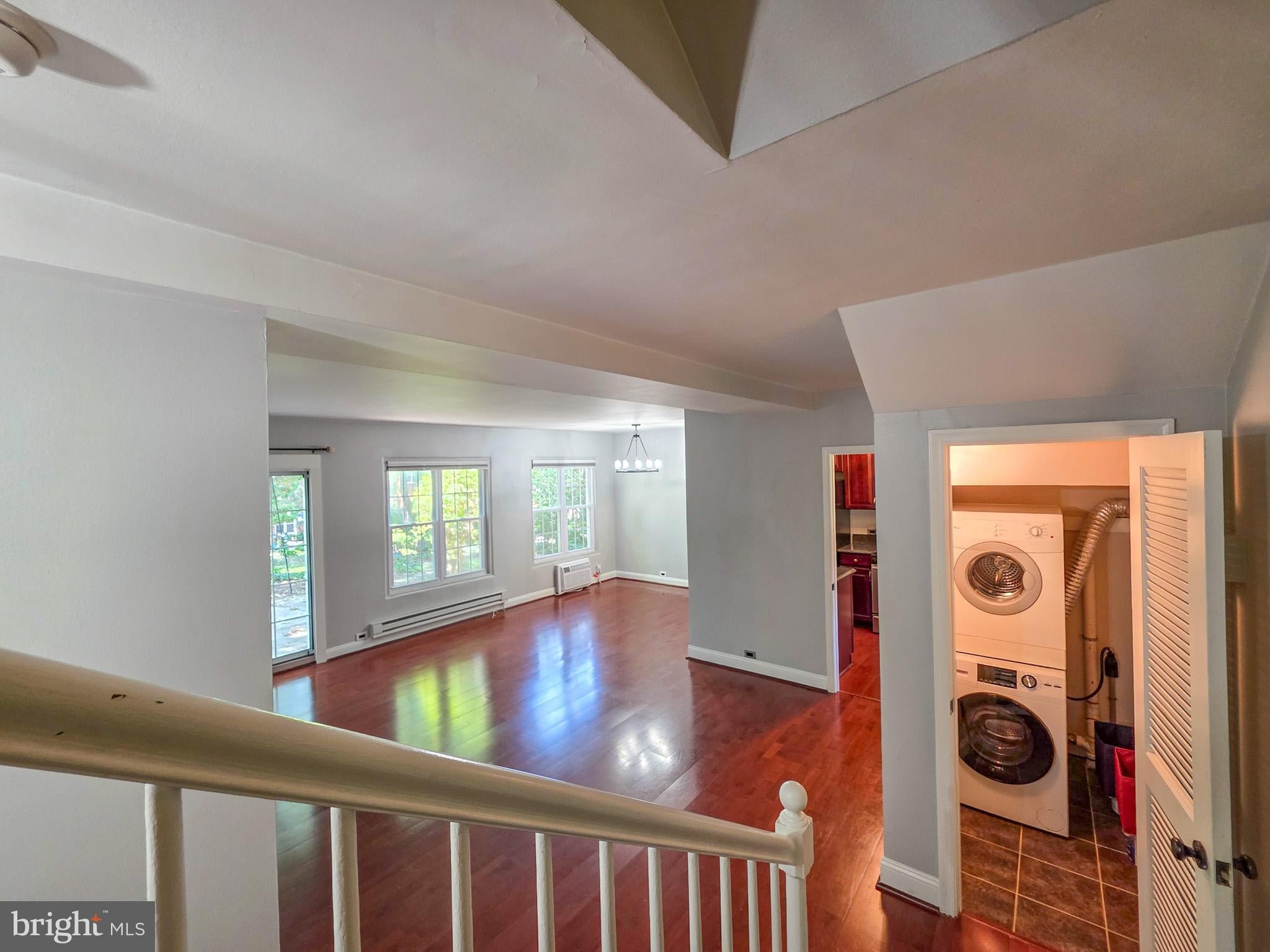 3710 GUNSTON ROAD