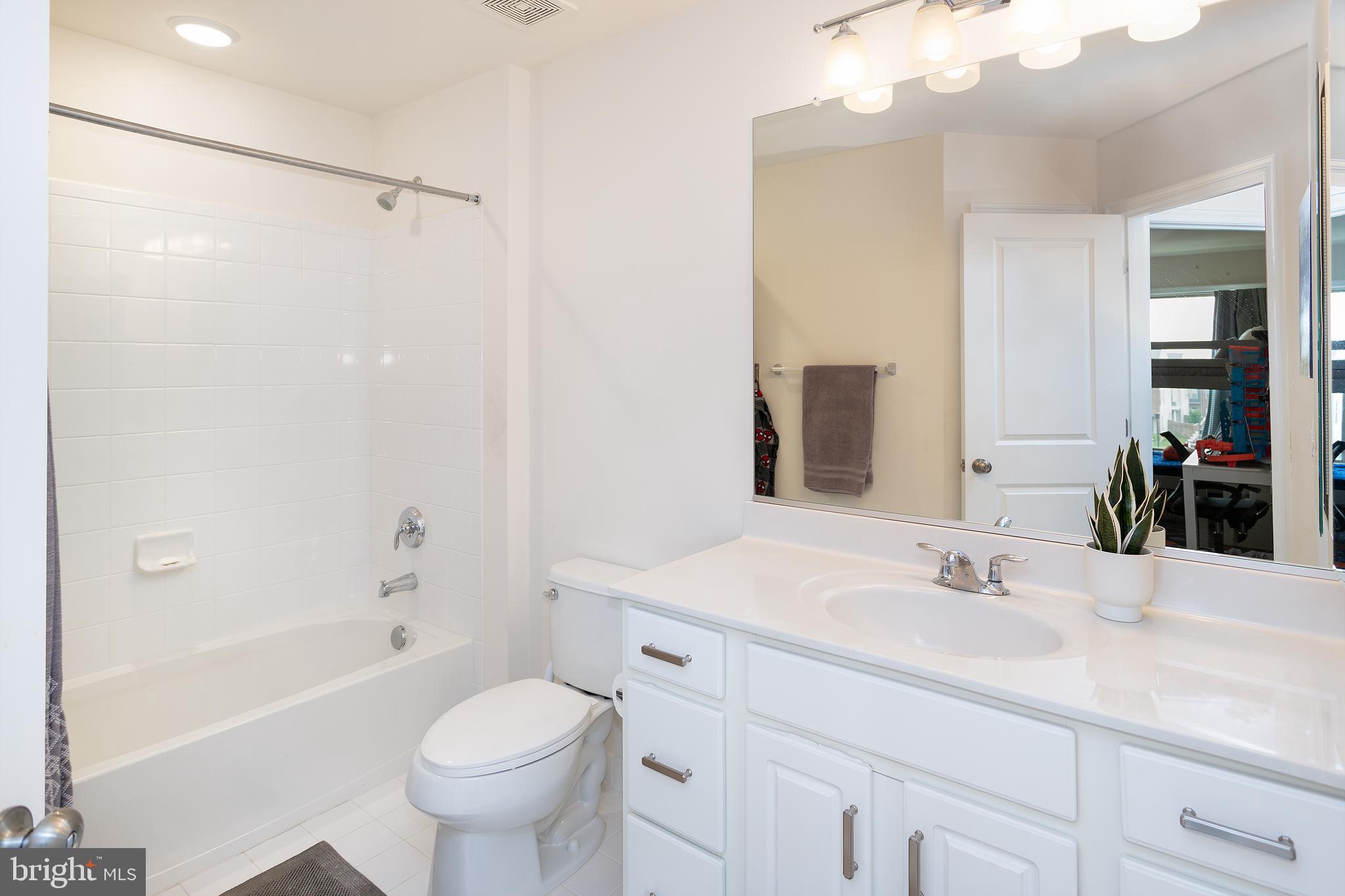 GLASCOCK FIELD AT STONE RIDGE - Residential