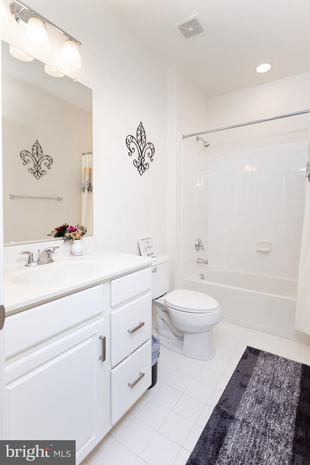 GLASCOCK FIELD AT STONE RIDGE - Residential