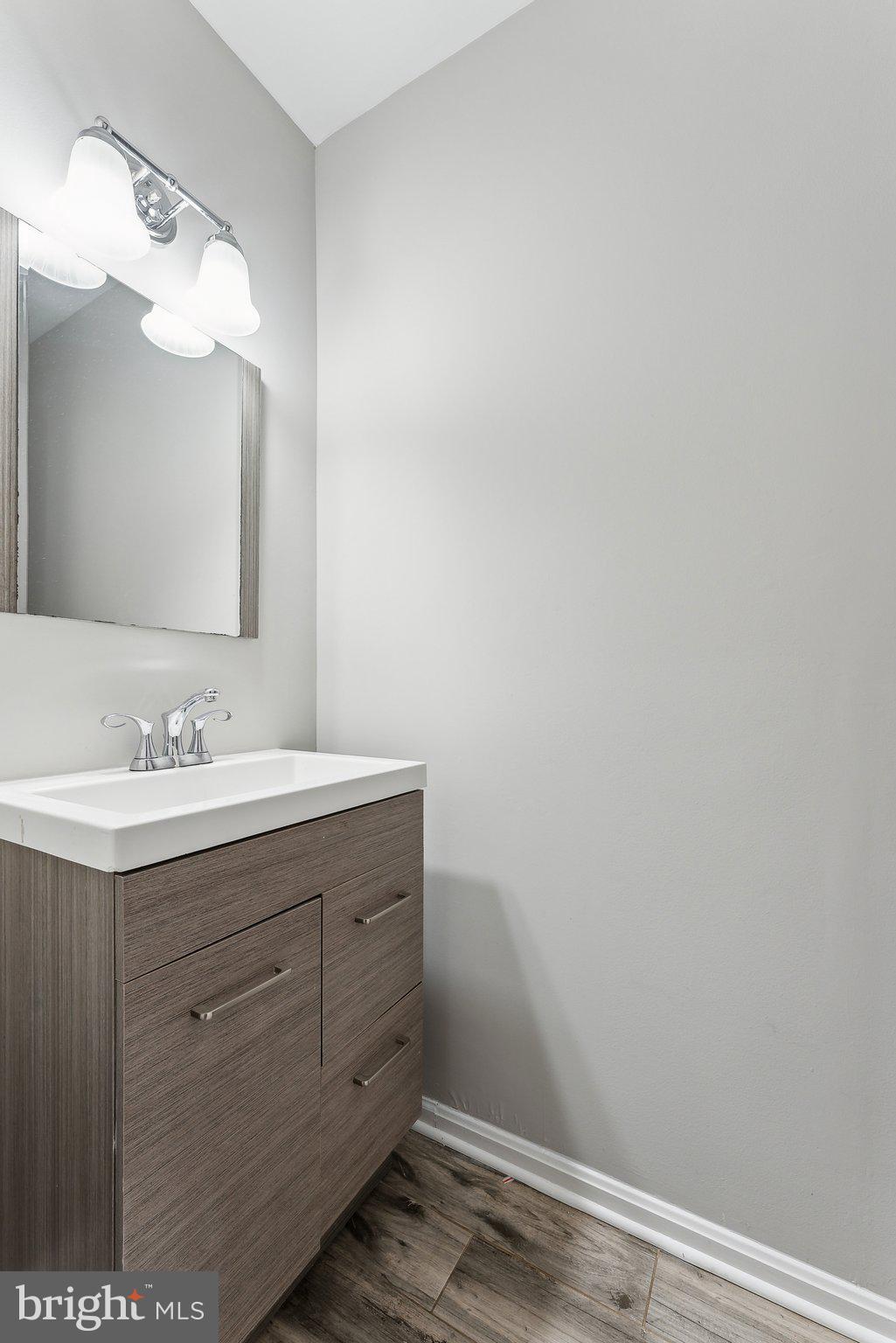 TOWNES OF ORANGE HUNT - Residential