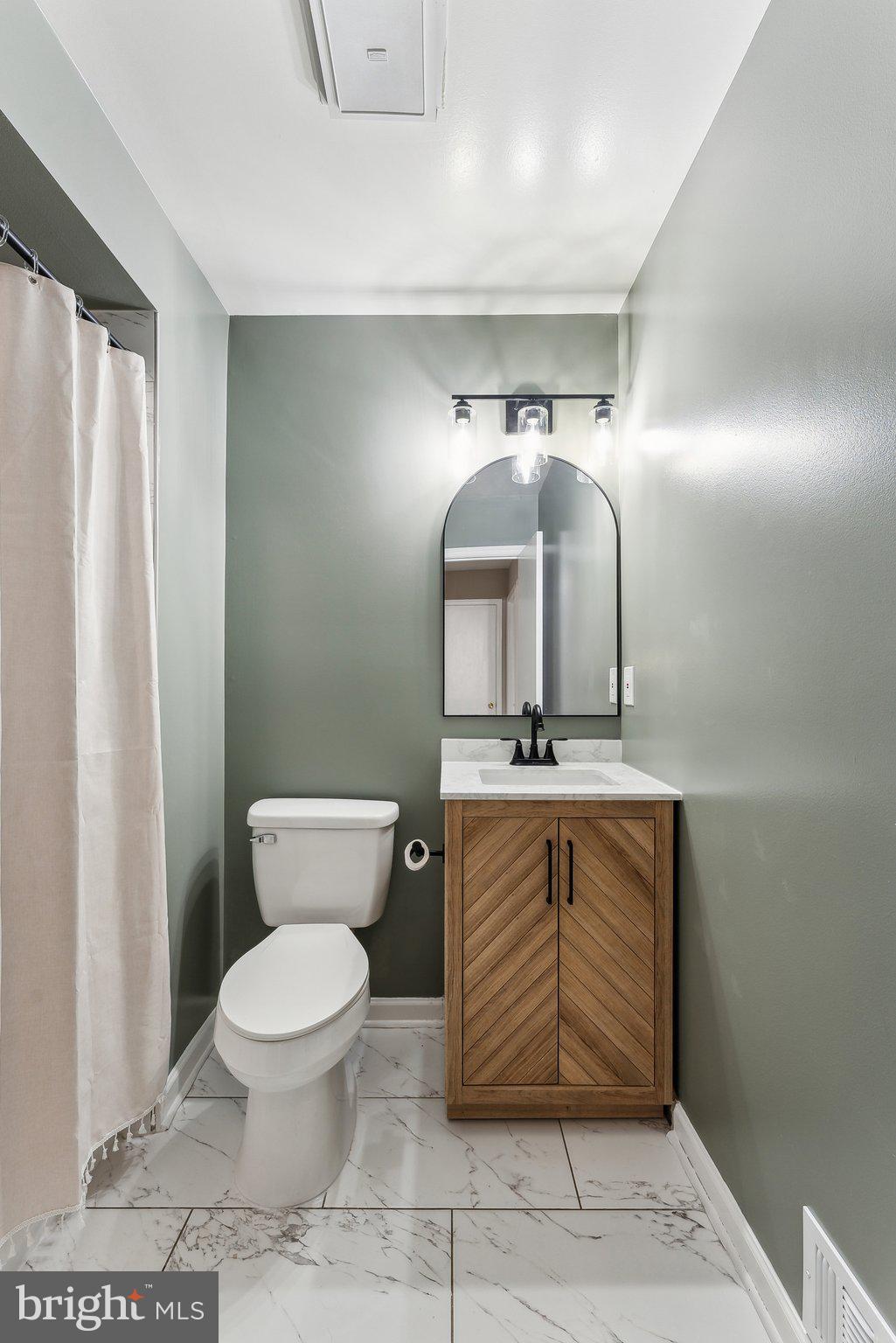 TOWNES OF ORANGE HUNT - Residential