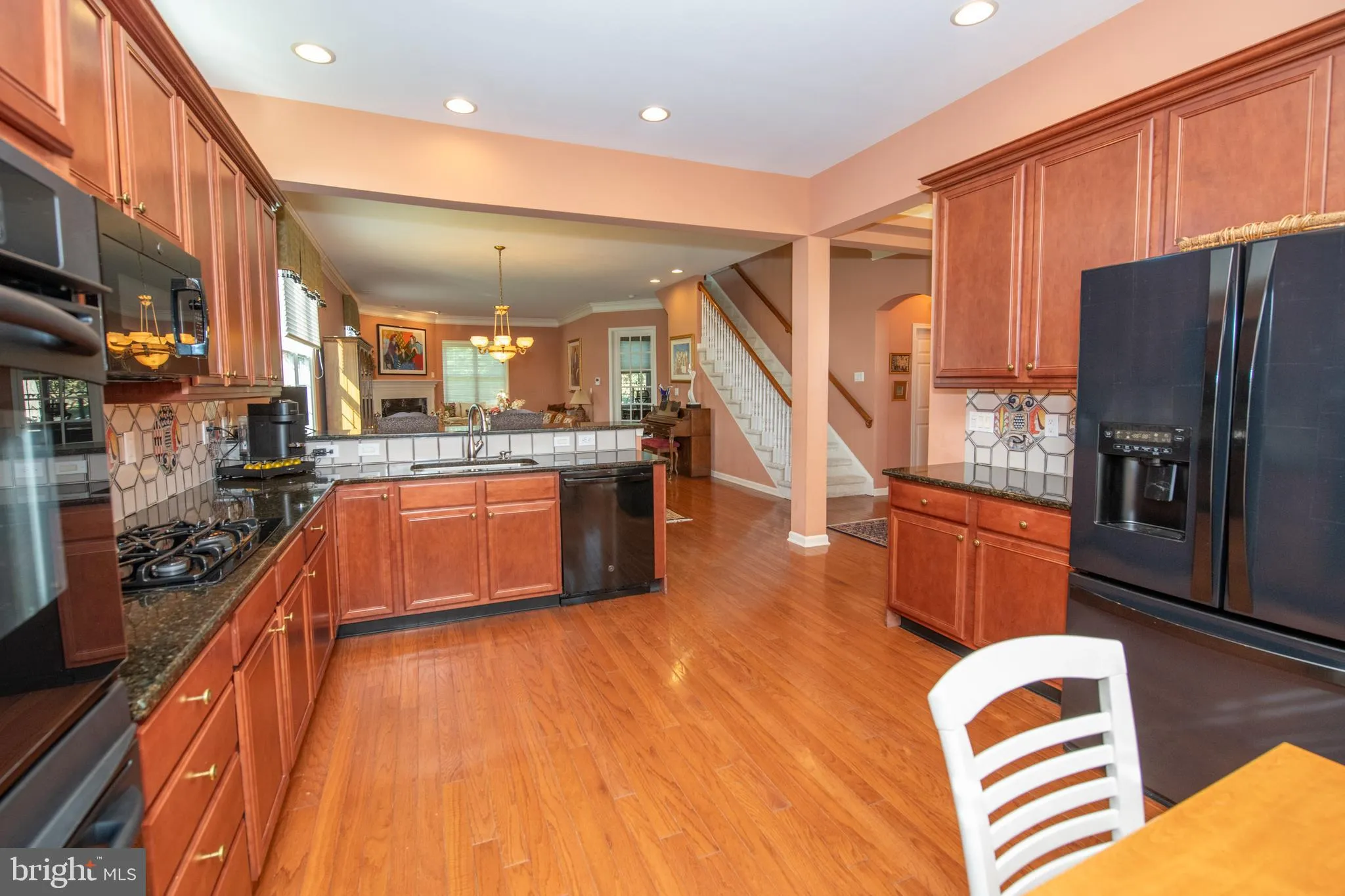 Southampton, Pennsylvania 18966, United States, 3 Bedrooms Bedrooms, ,3 BathroomsBathrooms,Residential,Pending,207765