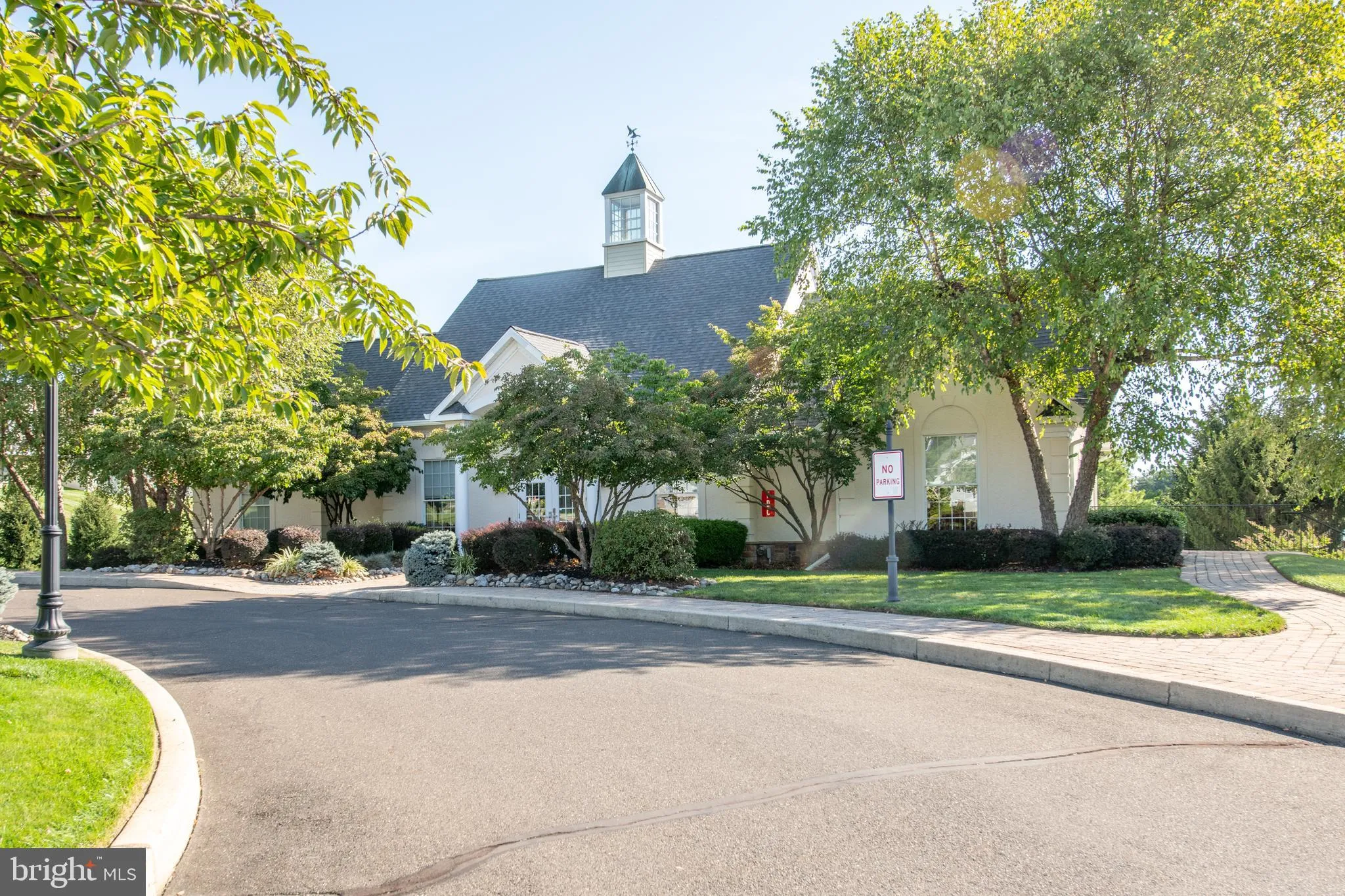 Southampton, Pennsylvania 18966, United States, 3 Bedrooms Bedrooms, ,3 BathroomsBathrooms,Residential,Pending,207765