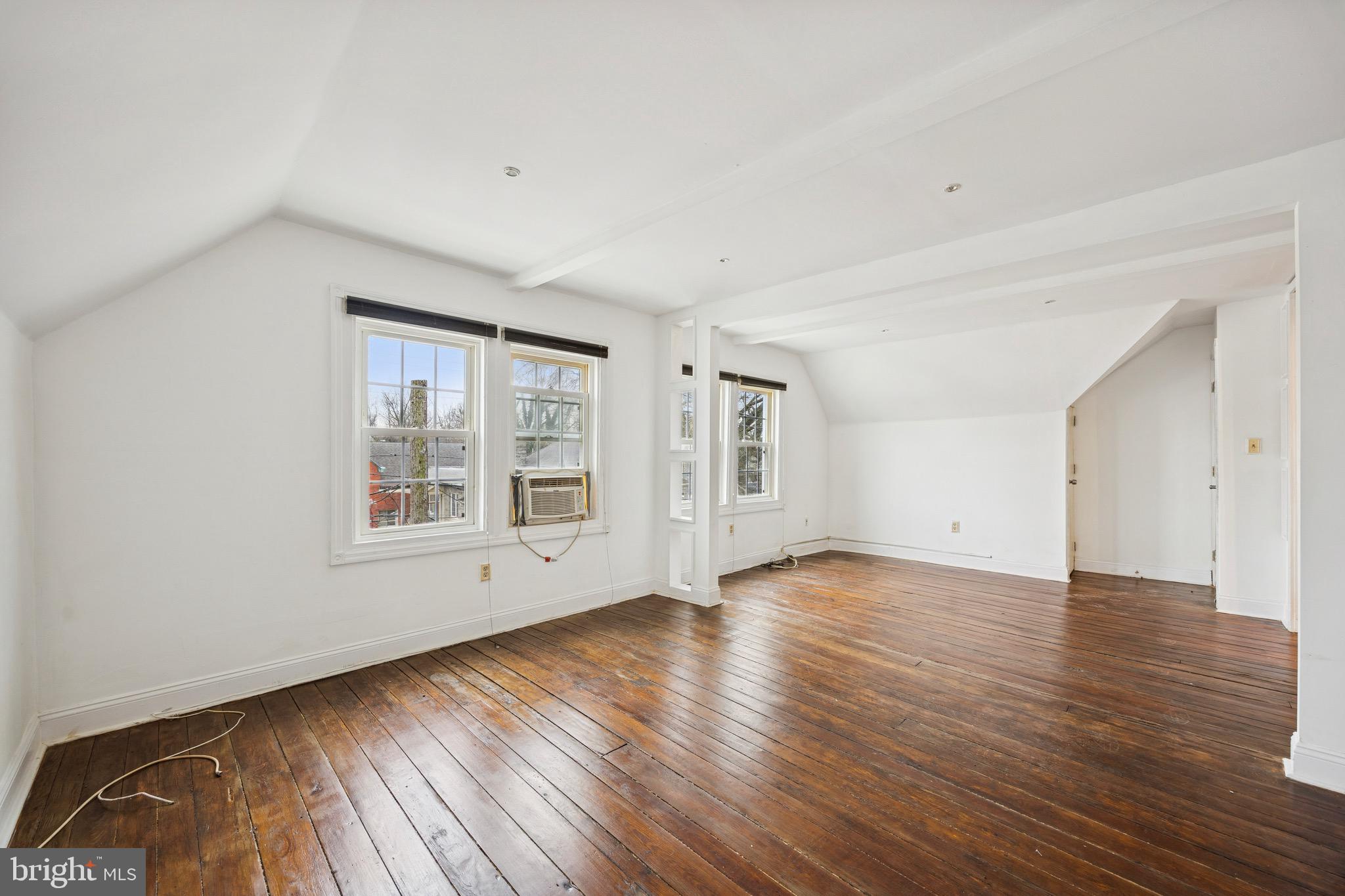 LANSDOWNE - Residential