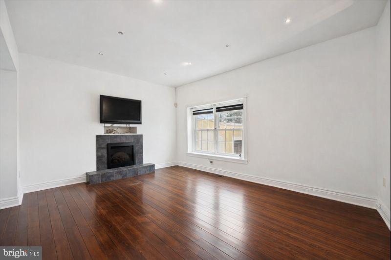 LANSDOWNE - Residential