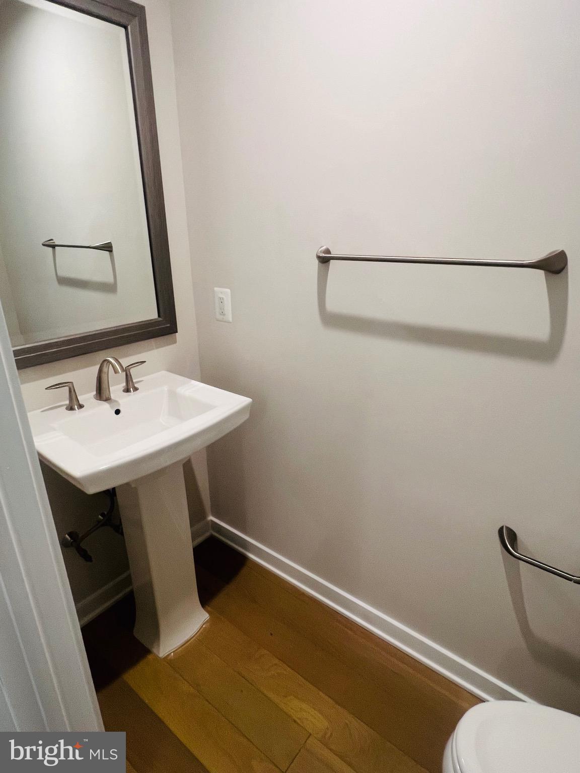 METRO WALK AT MOOREFIELD STATION - Residential Lease