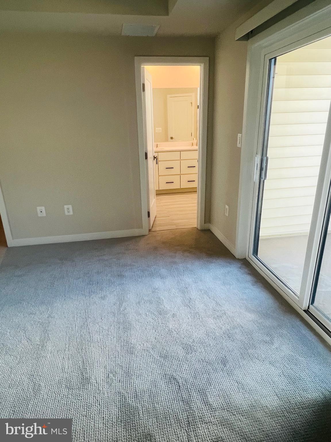 METRO WALK AT MOOREFIELD STATION - Residential Lease