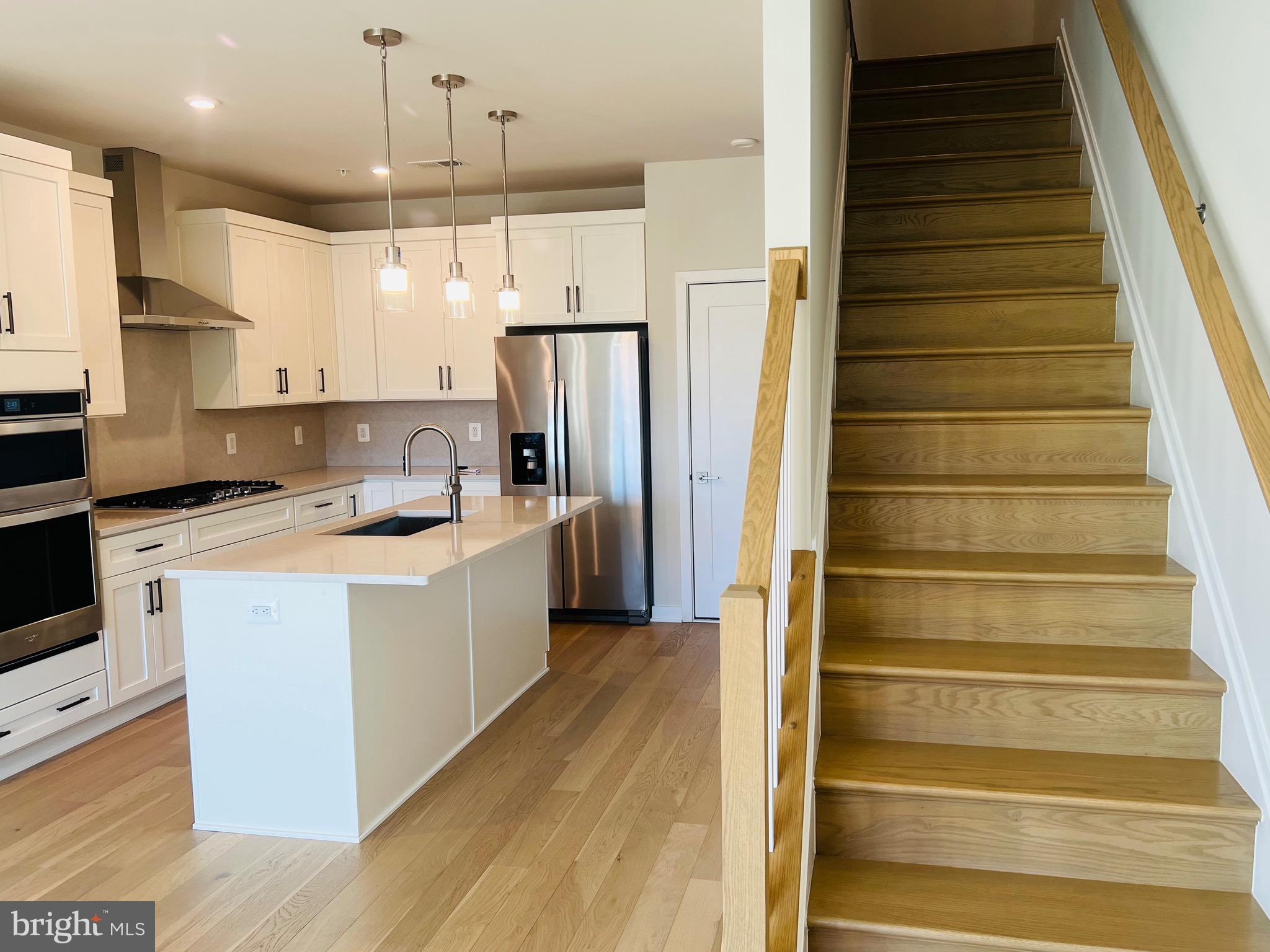 METRO WALK AT MOOREFIELD STATION - Residential Lease