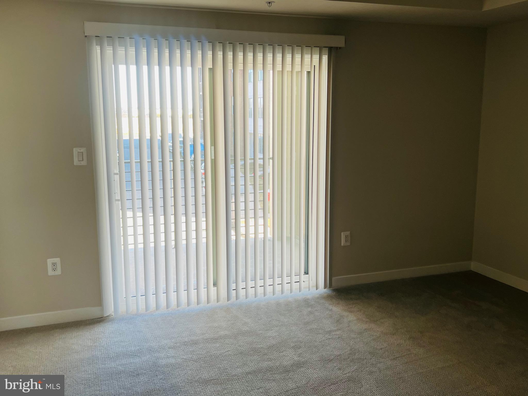 METRO WALK AT MOOREFIELD STATION - Residential Lease