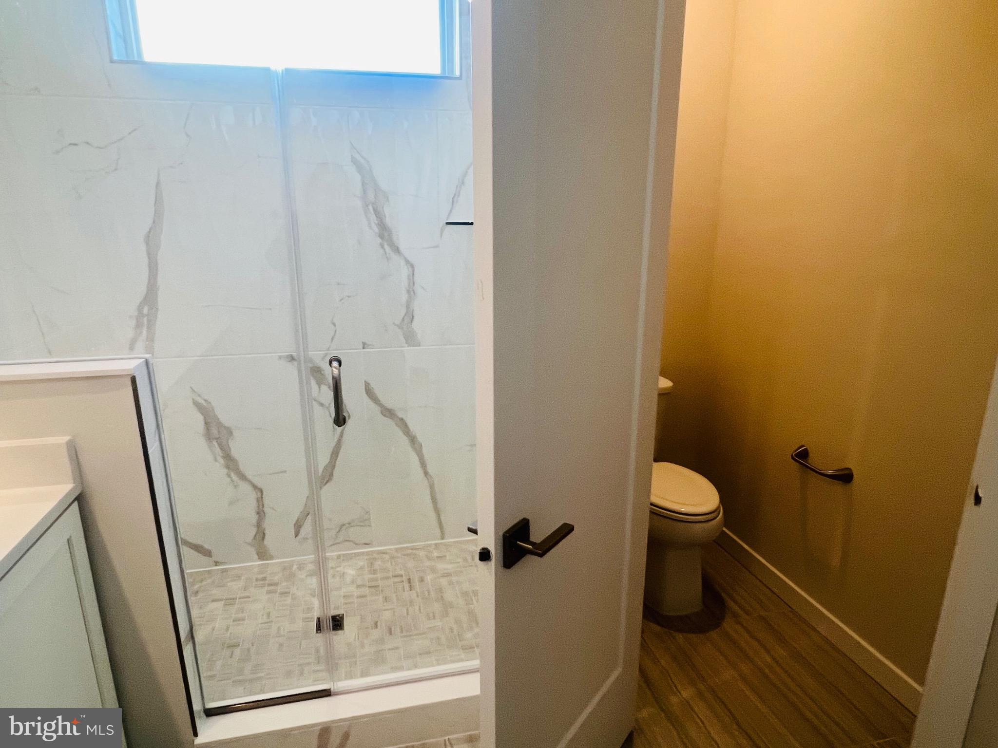 METRO WALK AT MOOREFIELD STATION - Residential Lease