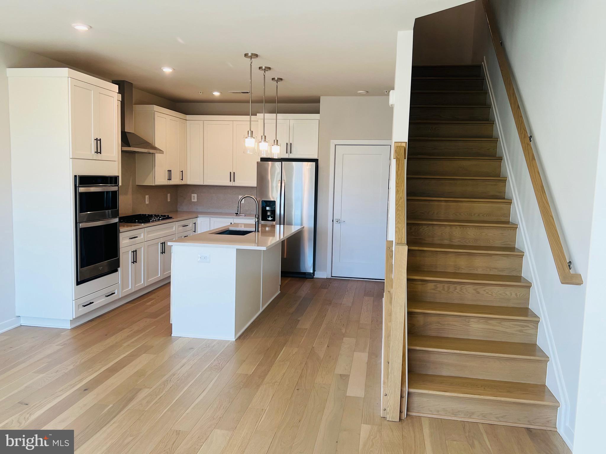 METRO WALK AT MOOREFIELD STATION - Residential Lease