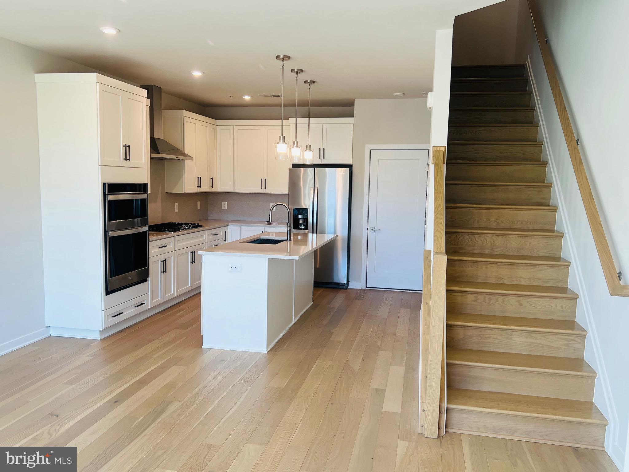 METRO WALK AT MOOREFIELD STATION - Residential Lease