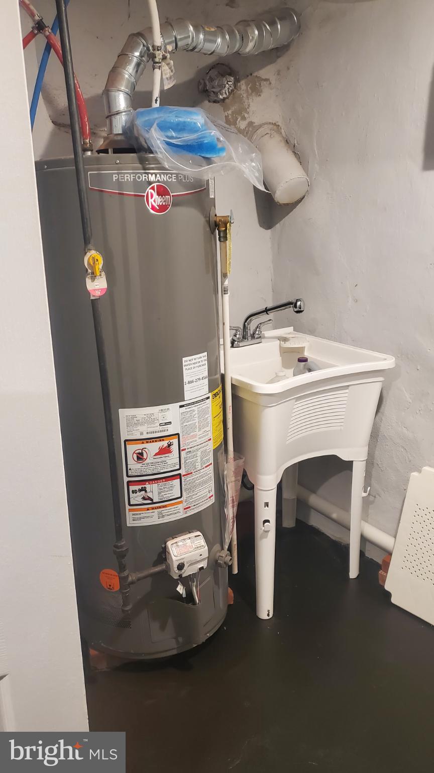 WEST OAK LANE - Residential