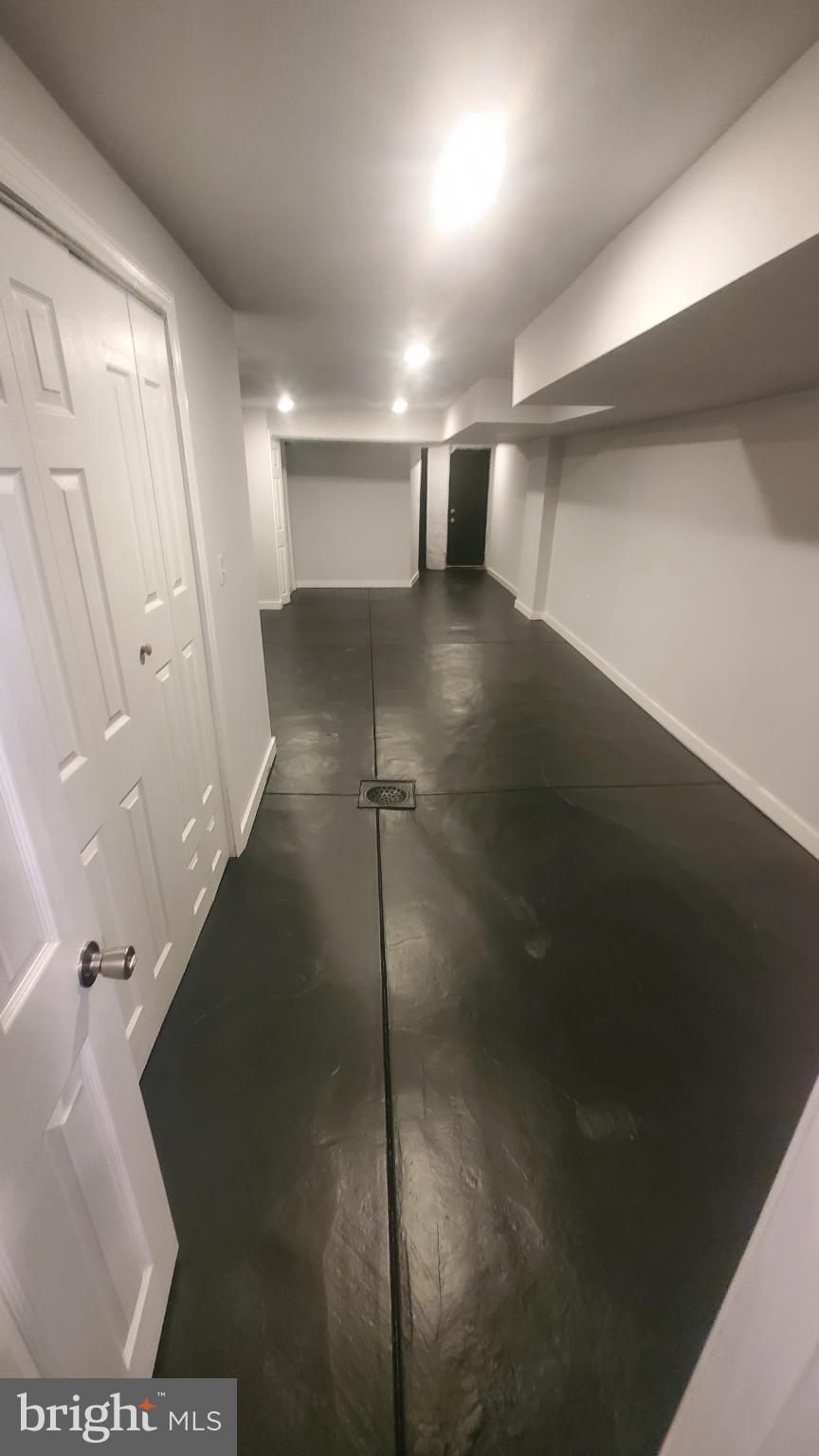 WEST OAK LANE - Residential