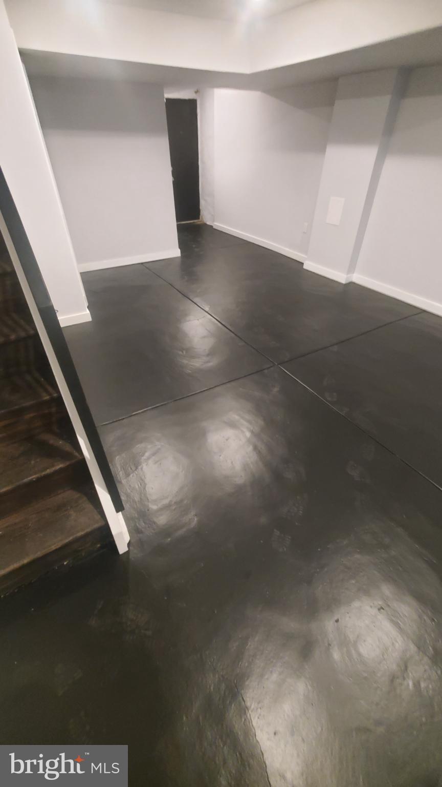 WEST OAK LANE - Residential