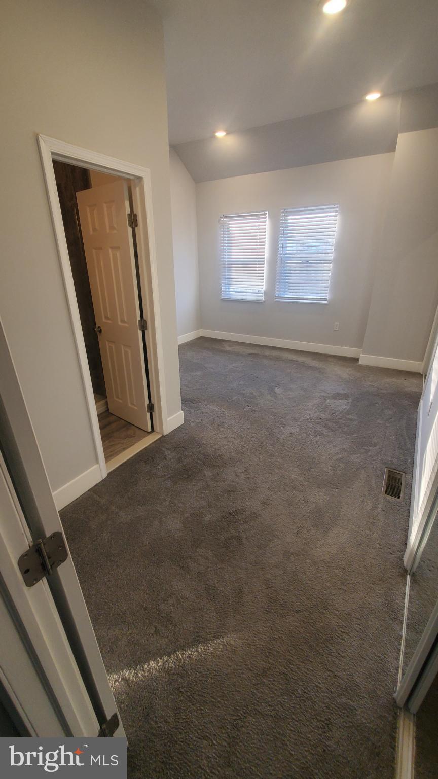 WEST OAK LANE - Residential